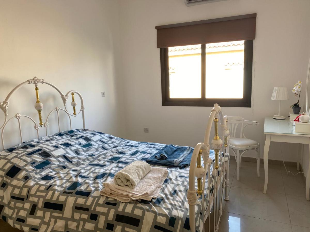 Two Bedroom Duplex :Mountain And Sea View Larnaca Extérieur photo